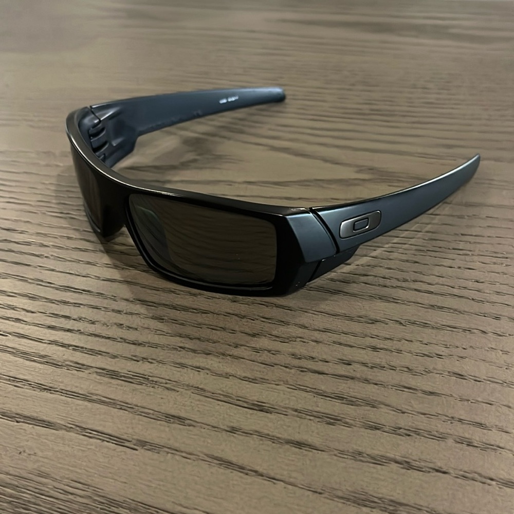 Matte Black Oakley Gascan sunglasses